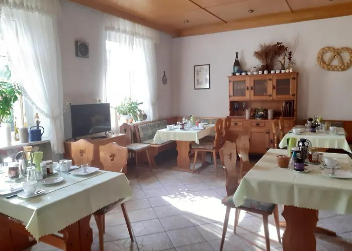 Zur Post Гостевой дом 3*